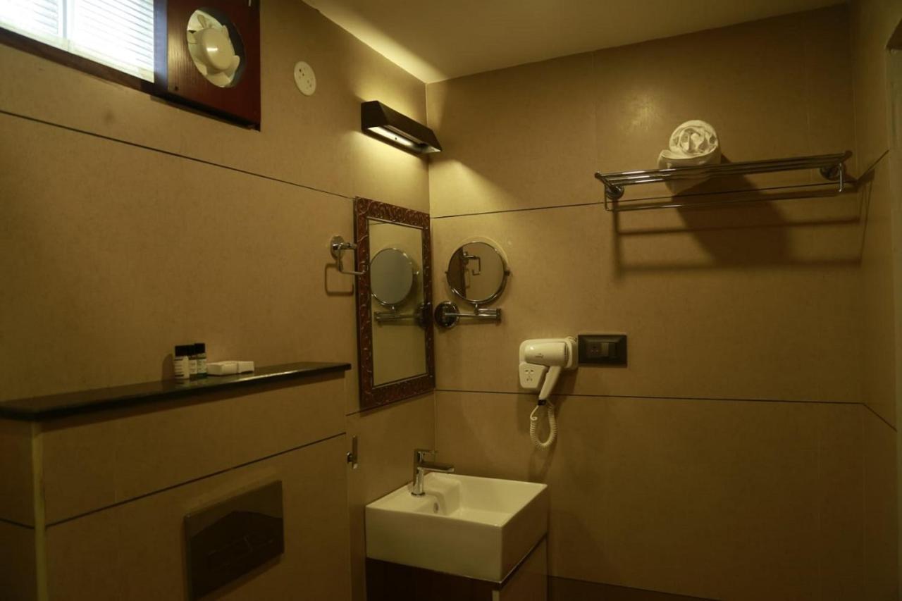 Casa Orchid Hotel Alappuzha Luaran gambar